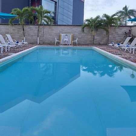 City Express Junior By Marriott Cancun Bagian luar foto
