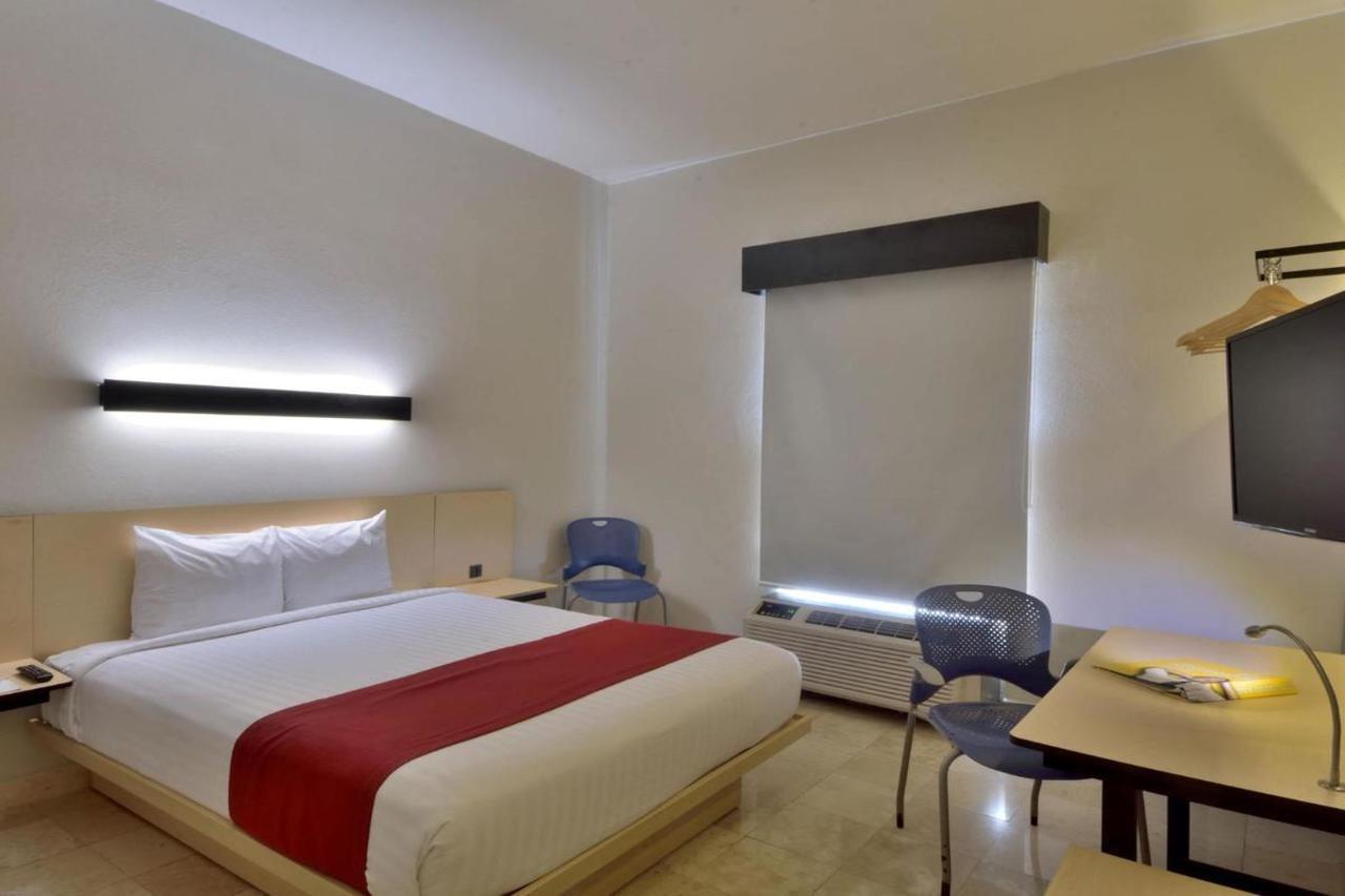 City Express Junior By Marriott Cancun Bagian luar foto