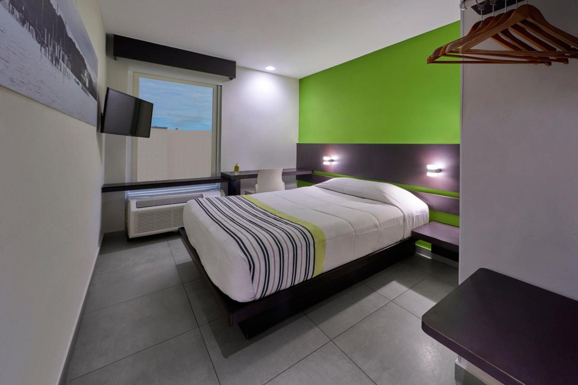 City Express Junior By Marriott Cancun Bagian luar foto