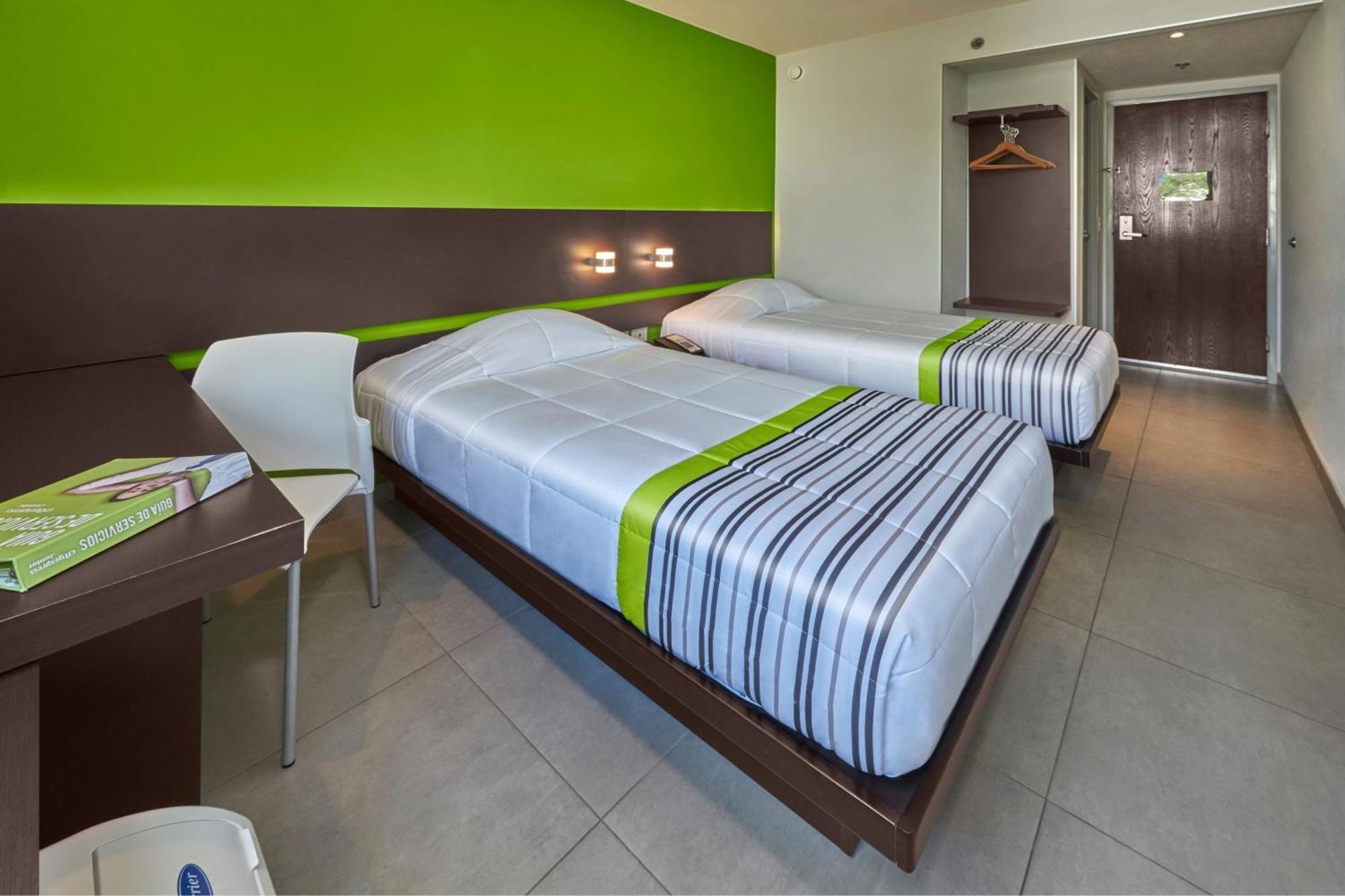 City Express Junior By Marriott Cancun Bagian luar foto