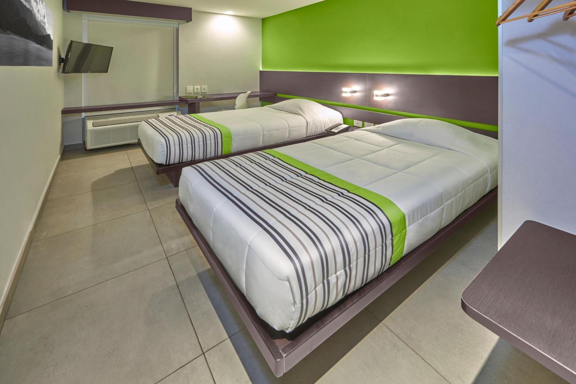 City Express Junior By Marriott Cancun Bagian luar foto