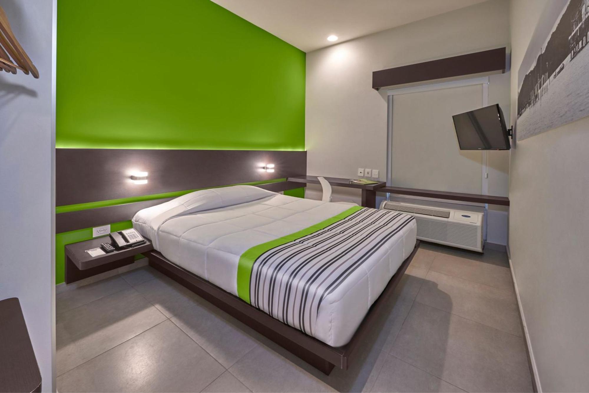 City Express Junior By Marriott Cancun Bagian luar foto