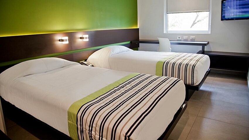 City Express Junior By Marriott Cancun Bagian luar foto