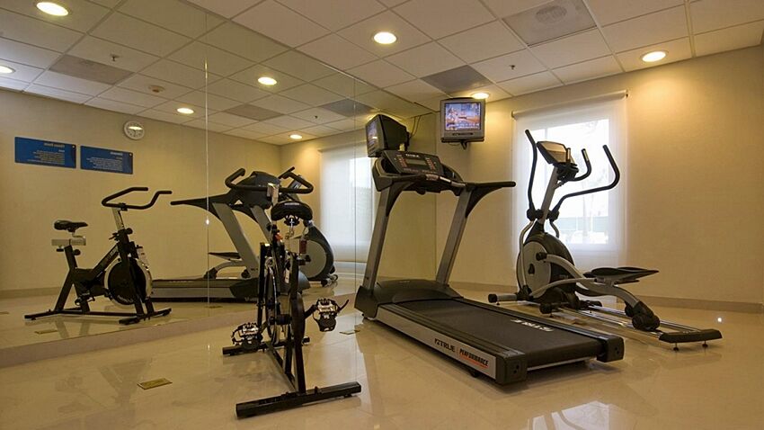 City Express Junior By Marriott Cancun Bagian luar foto